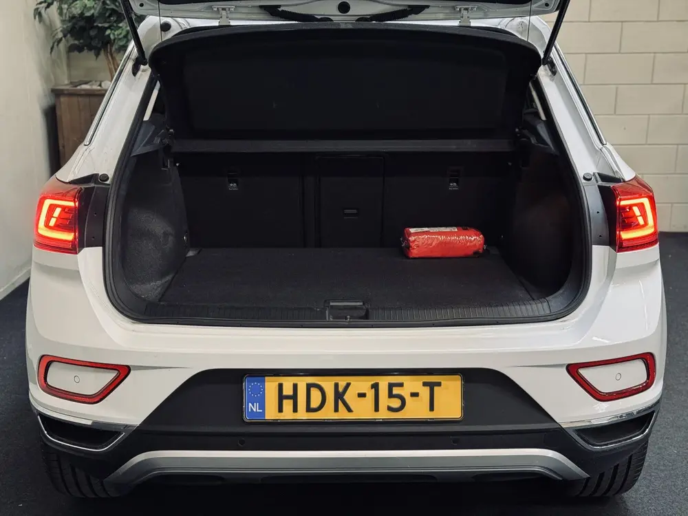 Volkswagen T-Roc 1.5 TSI DSG Style | Massage | IQ | Beats | uit 2022, foto 8