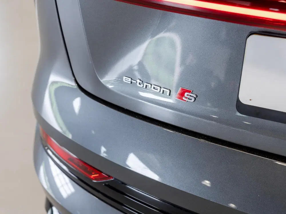 Audi e-tron S quattro 95 kWh SOH 89% uit 2020, foto 15