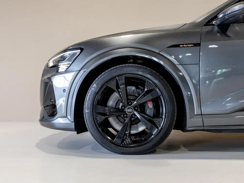 Audi e-tron S quattro 95 kWh SOH 89% uit 2020, foto 19