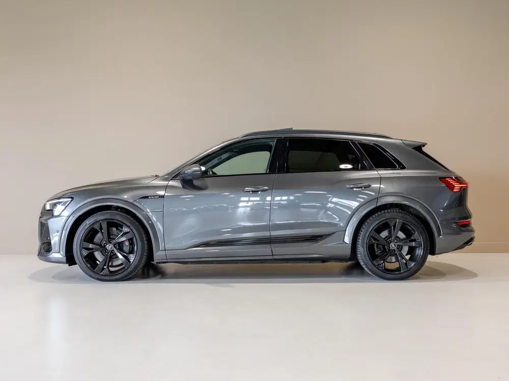 Audi e-tron S quattro 95 kWh SOH 89% uit 2020, foto 3