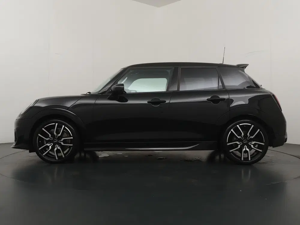 Mini John Cooper Works Cooper C John Cooper Works uit 2025, foto 12