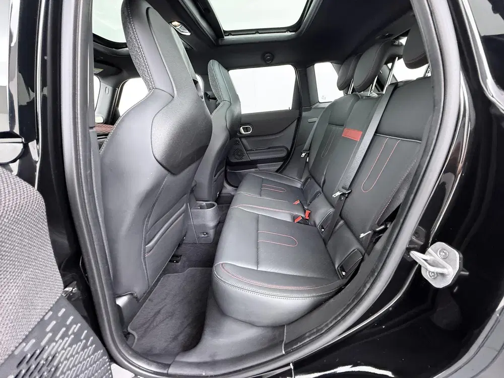 Mini John Cooper Works Cooper C John Cooper Works uit 2025, foto 14