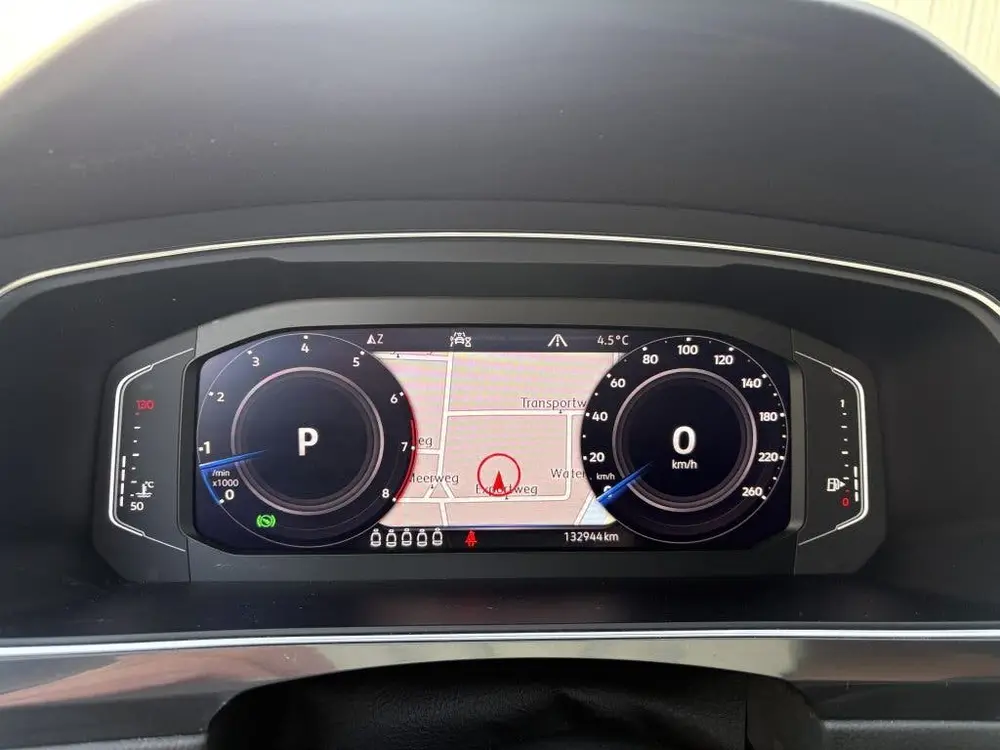 Volkswagen Tiguan Allspace 1.5 TSI AUT R-LINE 7PERS. PANODAK uit 2020, foto 13