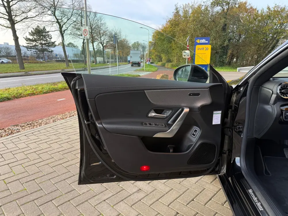 Mercedes-Benz CLA 250 e Premium uit 2021, foto 6