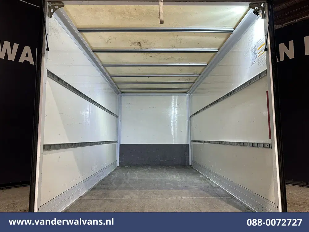 Peugeot Boxer 2.2 BlueHDi 141pk Bakwagen 436cm Lang Laad uit 2022, foto 13