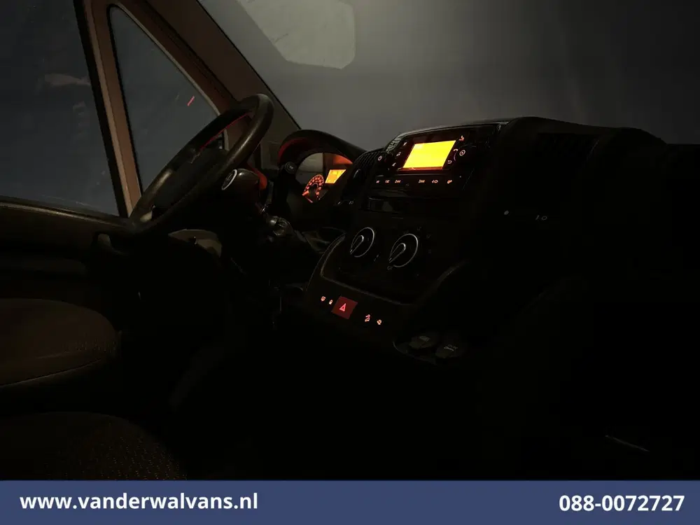 Peugeot Boxer 2.2 BlueHDi 165pk Bakwagen 434cm Lang Laad uit 2024, foto 14