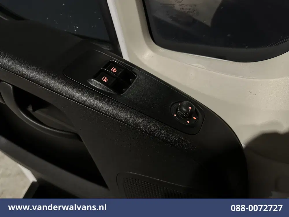 Peugeot Boxer 2.2 BlueHDi 165pk Bakwagen 434cm Lang Laad uit 2024, foto 18