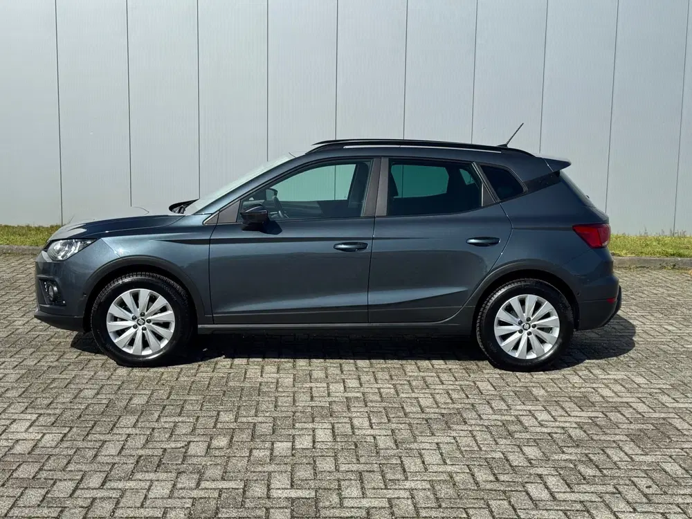 SEAT Arona 1.0 TSI Style Business Intense uit 2021, foto 2