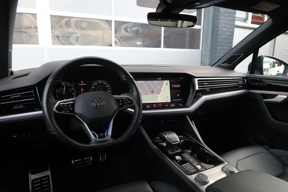 Volkswagen Touareg 3.0 TSi 4MOTION R PANO/ MASS/ DYN/ LUCHT/ uit 2020, foto 2
