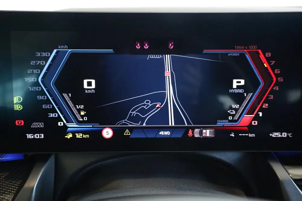 BMW M5 Touring Bowers & Wilkins uit 2026, foto 14