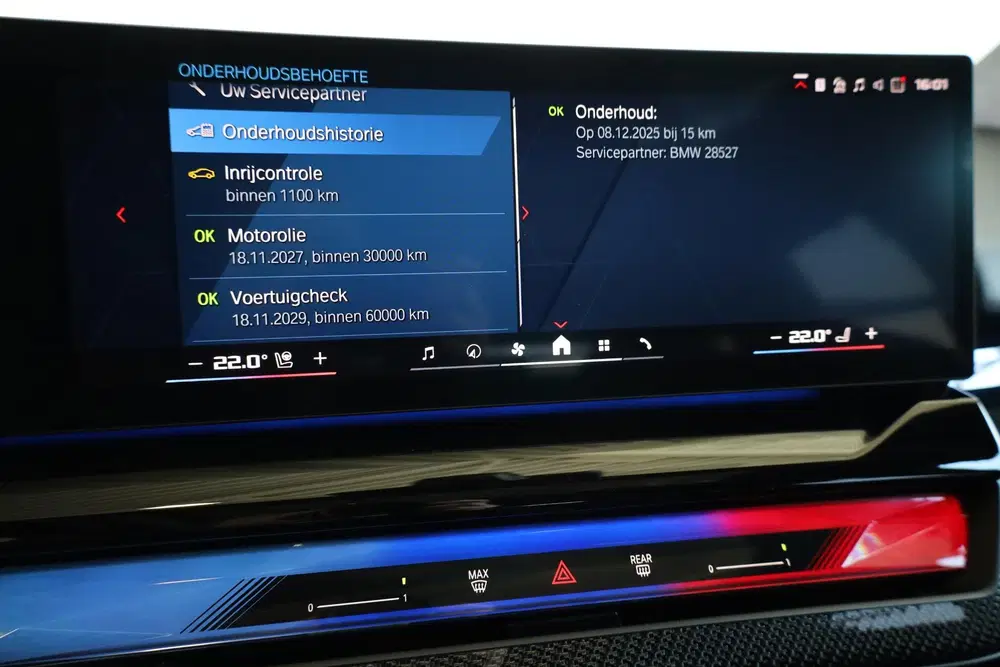 BMW M5 Touring Bowers & Wilkins uit 2026, foto 19