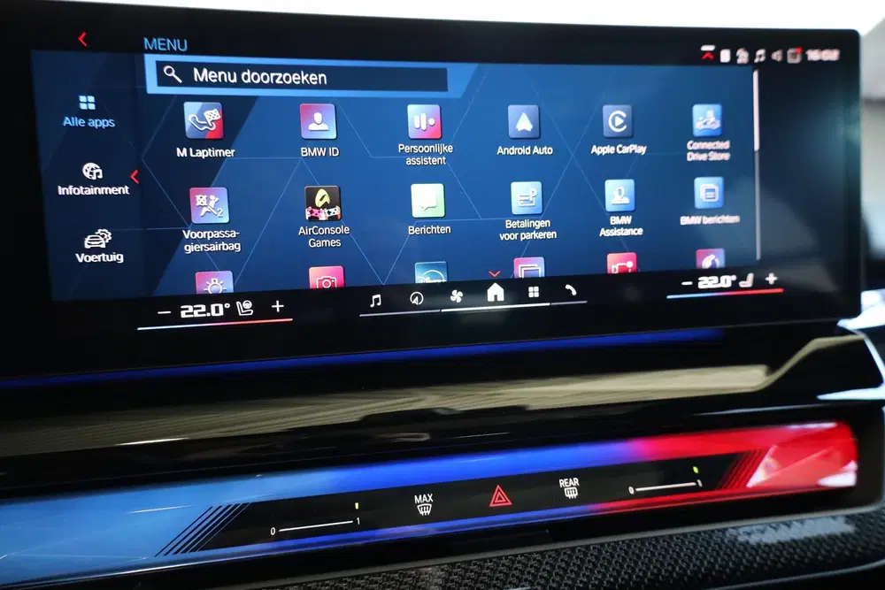 BMW M5 Touring Bowers & Wilkins uit 2026, foto 20