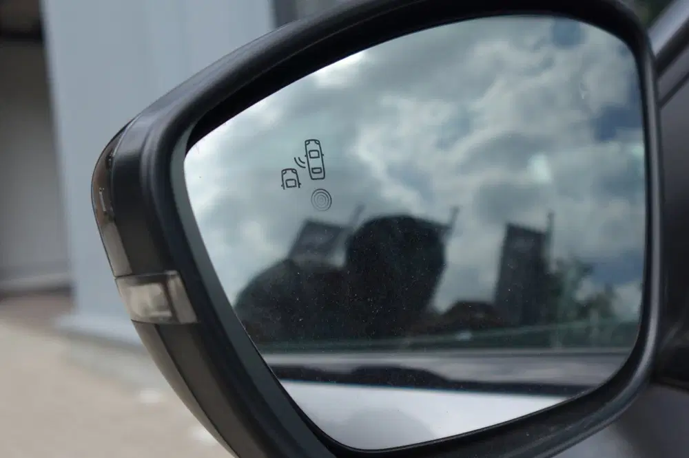 Peugeot 208 1.2 PureTech GT PANO KEYLESS CAM uit 2022, foto 5