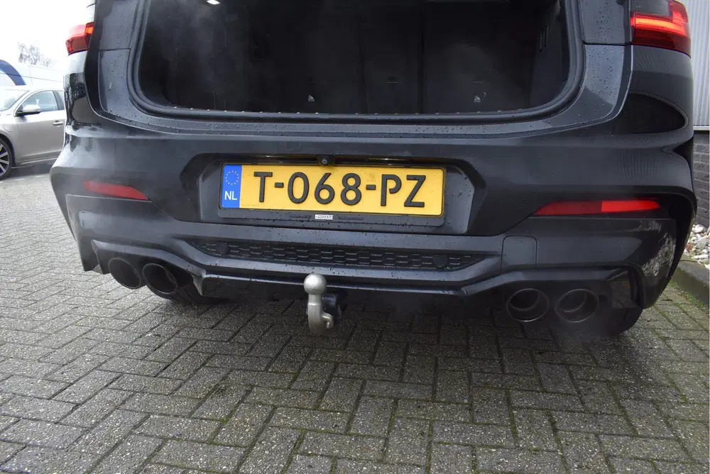 BMW X4 M Competition Panorama uit 2020, foto 10