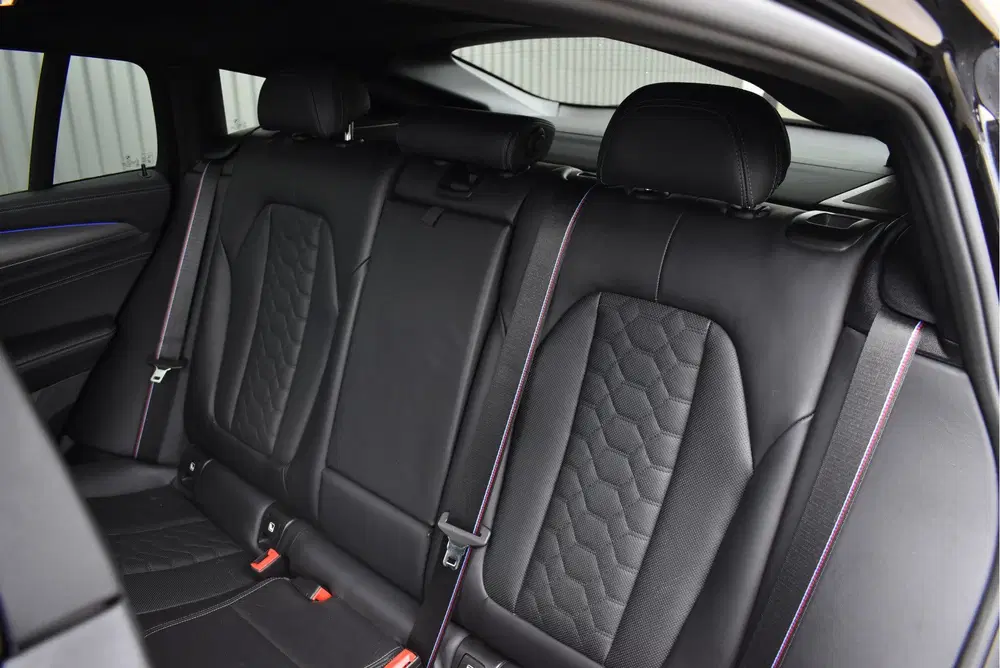BMW X4 M Competition Panorama uit 2020, foto 20