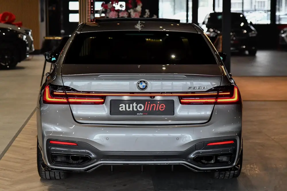 BMW 7-serie 730d M-Sport. Pano uit 2019, foto 9