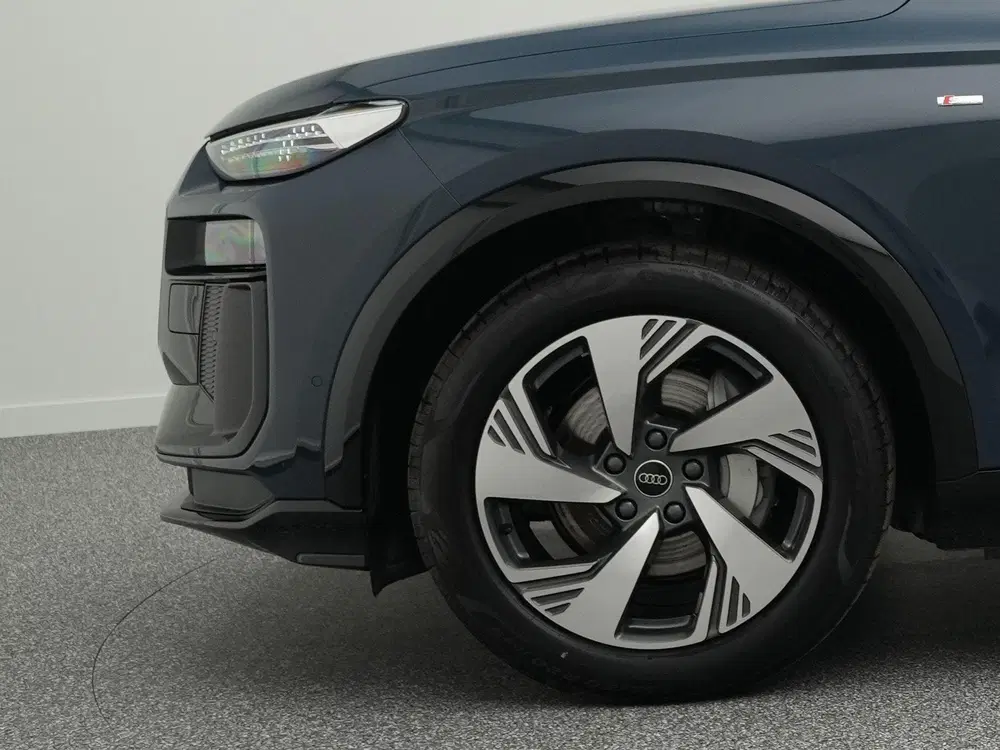 Audi Q6 e-tron edition 83 kWh S-Line 252 PK uit 2025, foto 8