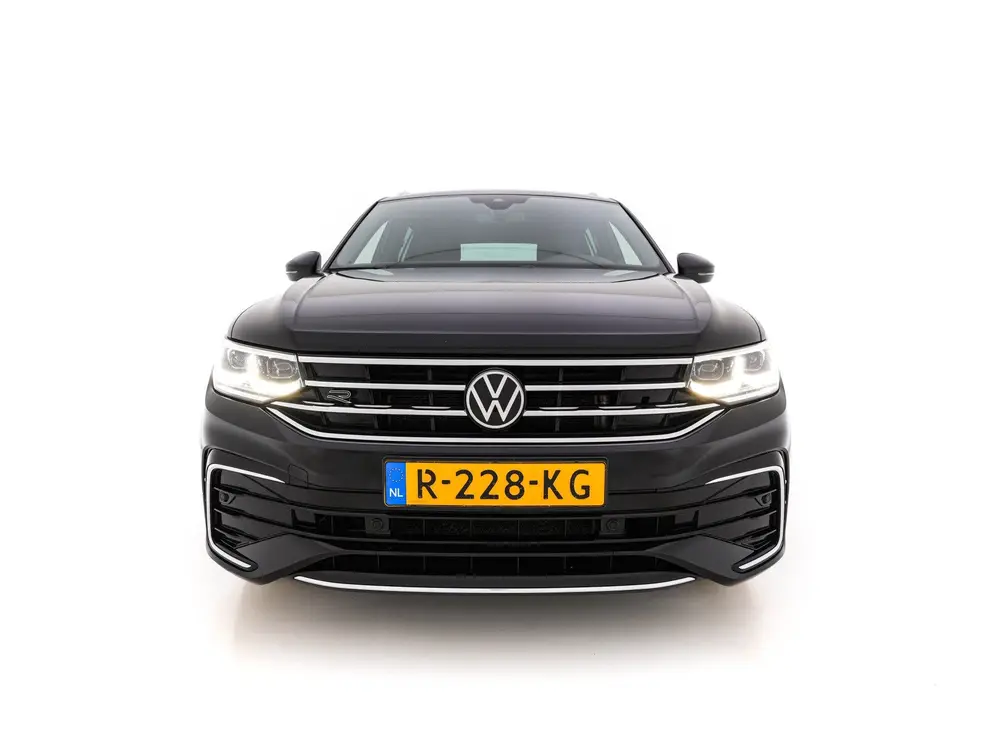 Volkswagen Tiguan 1.4 TSI eHybrid R-Line Business+ (Plug-in) uit 2022, foto 2