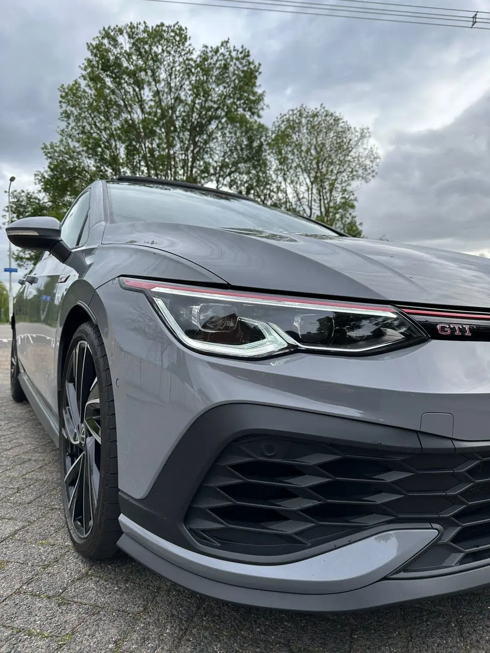 Volkswagen Golf GTI Clubsport | 2021 | 300pk | Moonstonegrey uit 2021, foto 4