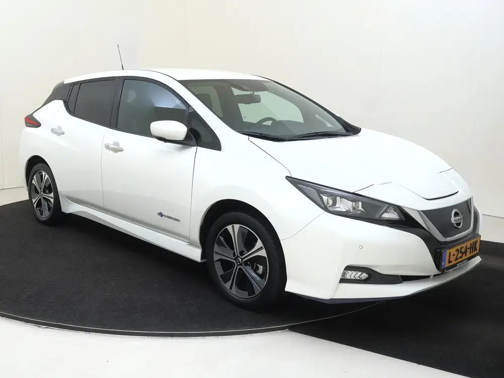 Nissan Leaf e+ Tekna 62 kWh 218PK uit 2021, foto 2