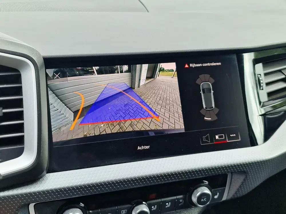Audi A1 30 TFSI Advanced edition uit 2023, foto 17