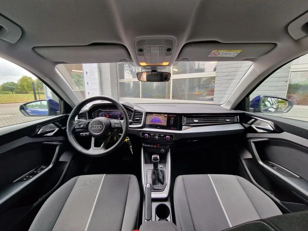 Audi A1 30 TFSI Advanced edition uit 2023, foto 3