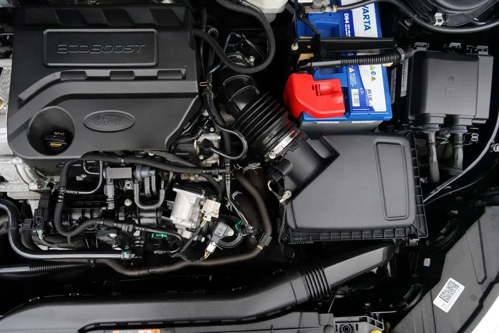 Ford Focus 1.0 EcoBoost Titanium Business uit 2019, foto 18