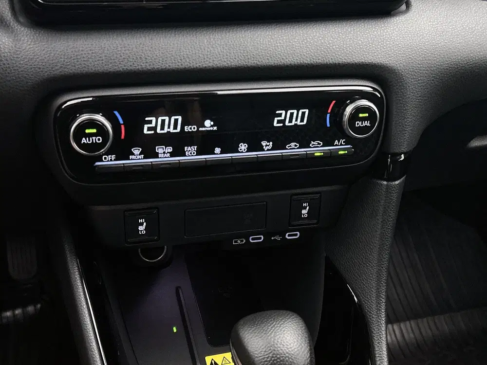 Toyota Yaris 1.5 Hybrid 130 Launch Edition limited uit 2024, foto 13