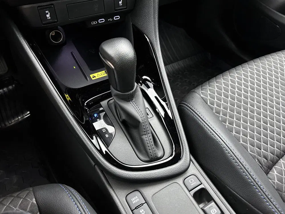 Toyota Yaris 1.5 Hybrid 130 Launch Edition limited uit 2024, foto 14
