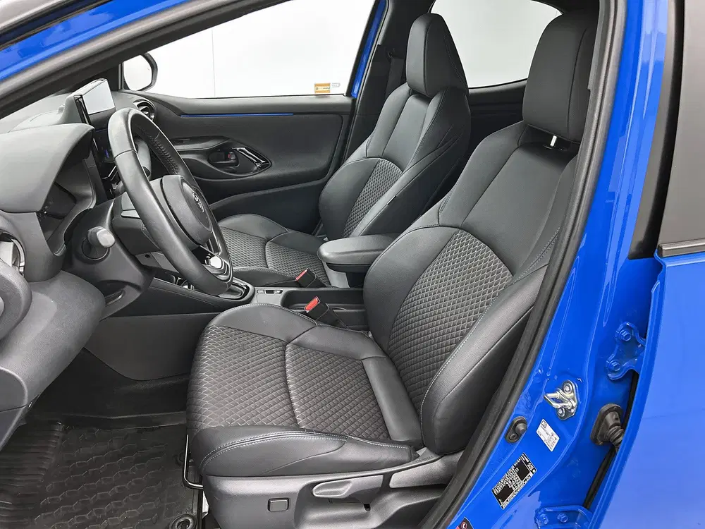 Toyota Yaris 1.5 Hybrid 130 Launch Edition limited uit 2024, foto 18