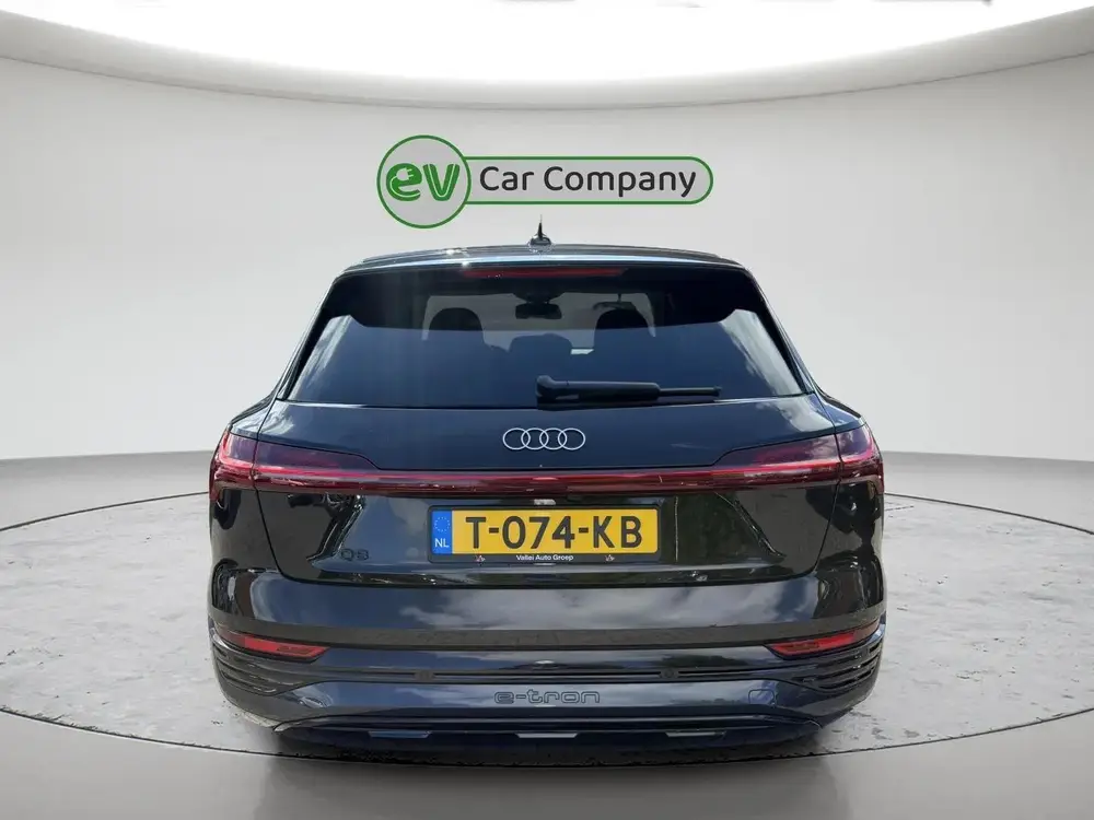 Audi Q8 e-tron 50 quattro Edition 95 kWh uit 2023, foto 11