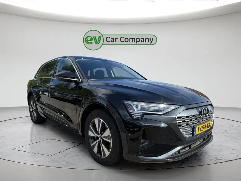 Audi Q8 e-tron 50 quattro Edition 95 kWh uit 2023, foto 2