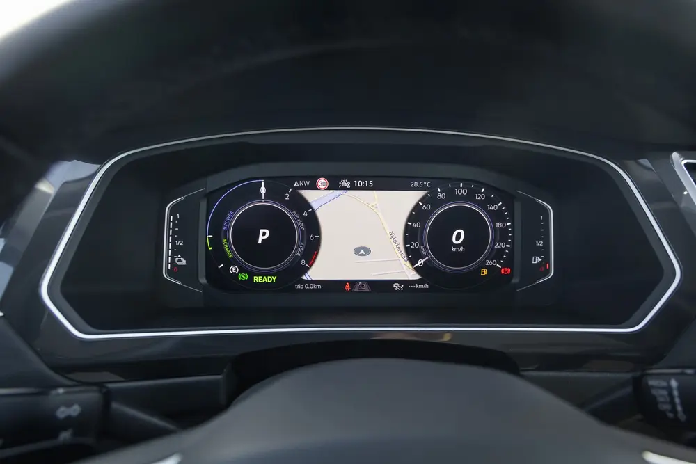 VOLKSWAGEN TIGUAN 1.4 TSI Plug in Hyb Elegance panoramadak | uit 2022, foto 4