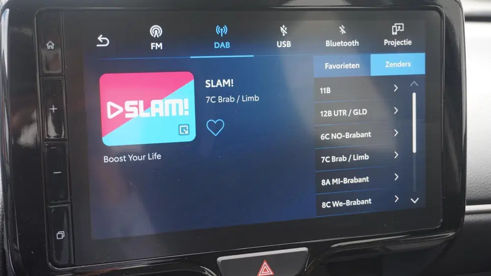 Mazda 2 1.5 Apple Carplay uit 2025, foto 14