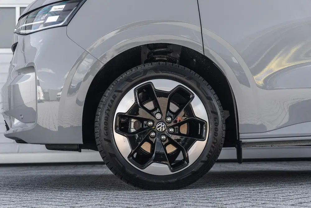 Volkswagen Transporter 2.5 eHybrid 233pk AUT L2H1 30 Bulli uit 2026, foto 13