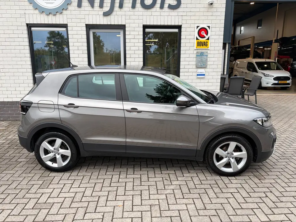 Volkswagen T-CROSS 1.0 TSI Life / Carplay / Airco / Add. Cru uit 2021, foto 2