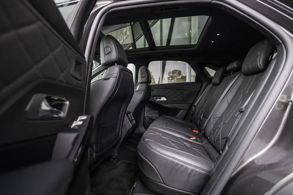 DS Automobiles DS 7 Crossback DS 7 Crossback E-Tense Rivoli uit 2022, foto 10