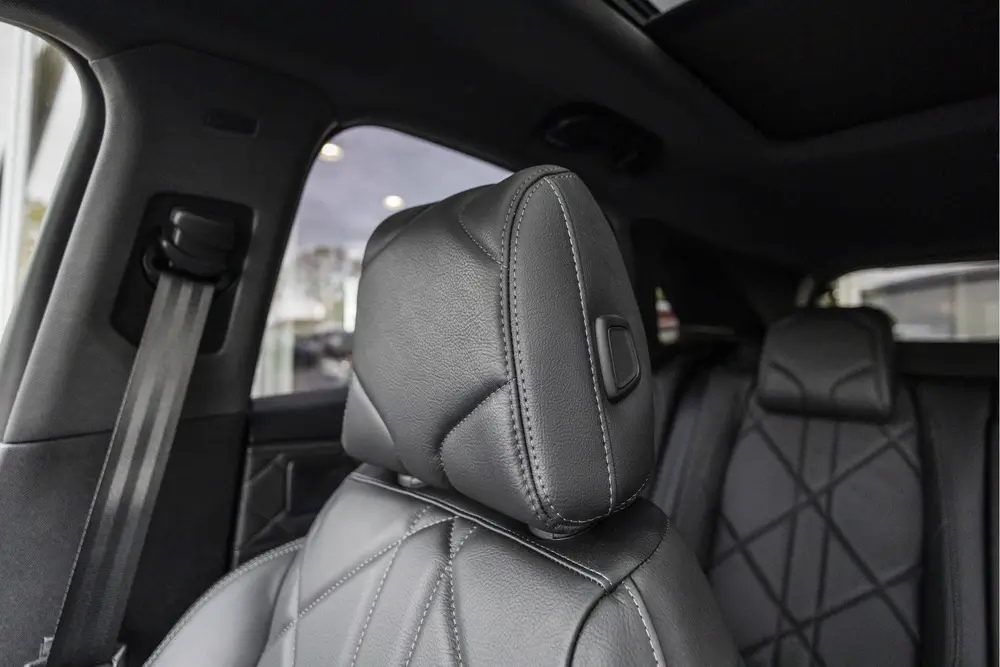 DS Automobiles DS 7 Crossback DS 7 Crossback E-Tense Rivoli uit 2022, foto 12
