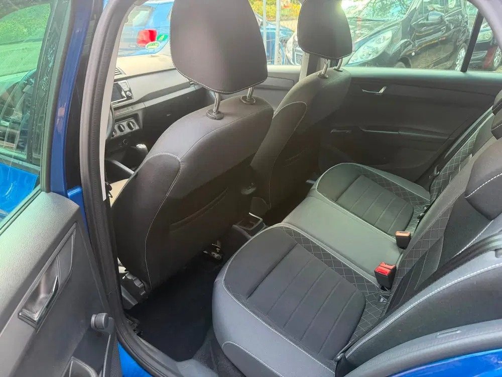 Skoda Fabia Combi 1.0 TSI Business Edition uit 2021, foto 8