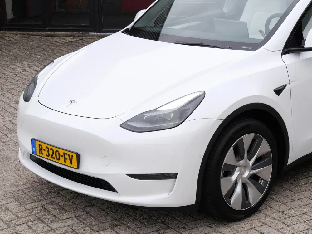Tesla Model Y 75kWh AWD LONG RANGE uit 2022, foto 17