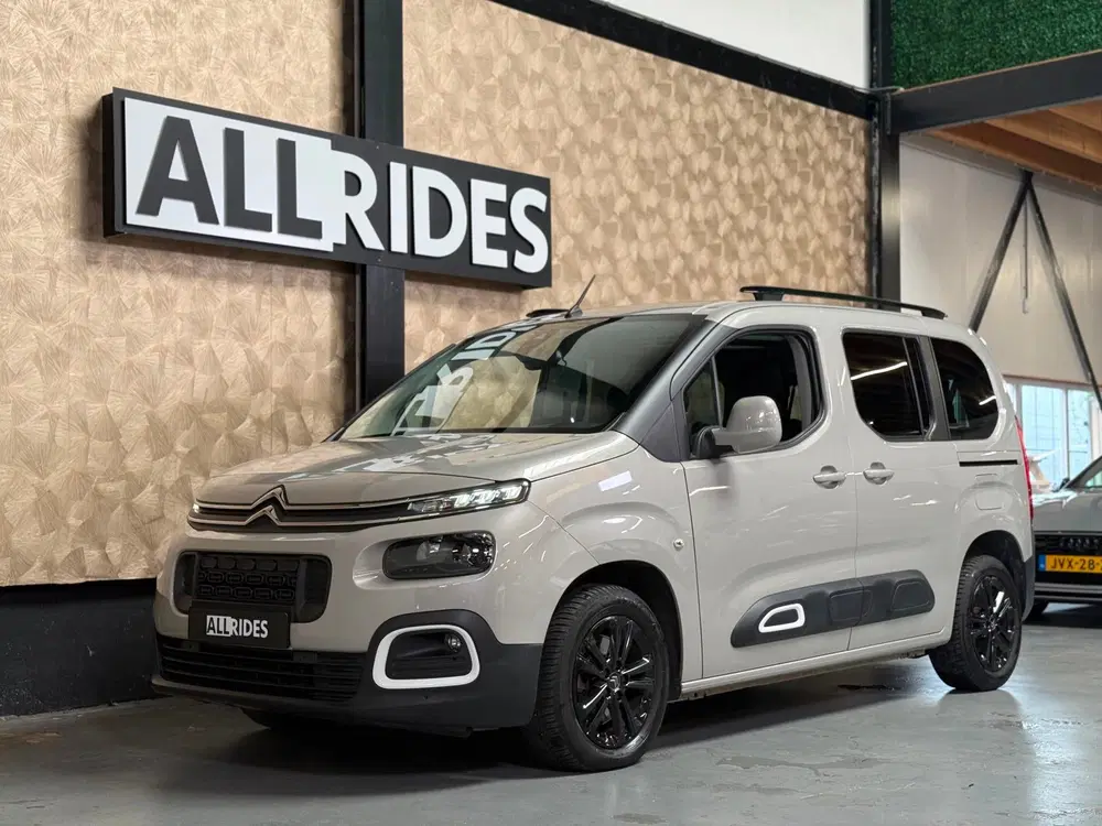 Citroën Berlingo Citroen Berlingo 1.2 PureTech Shine uit 2020, foto 4