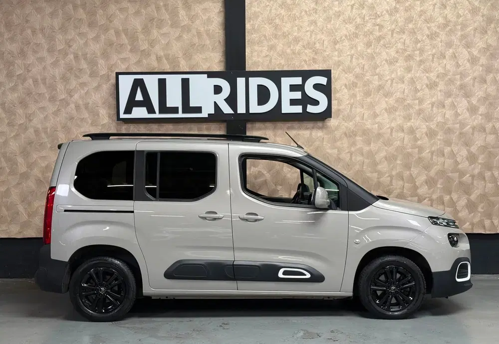 Citroën Berlingo Citroen Berlingo 1.2 PureTech Shine uit 2020, foto 8