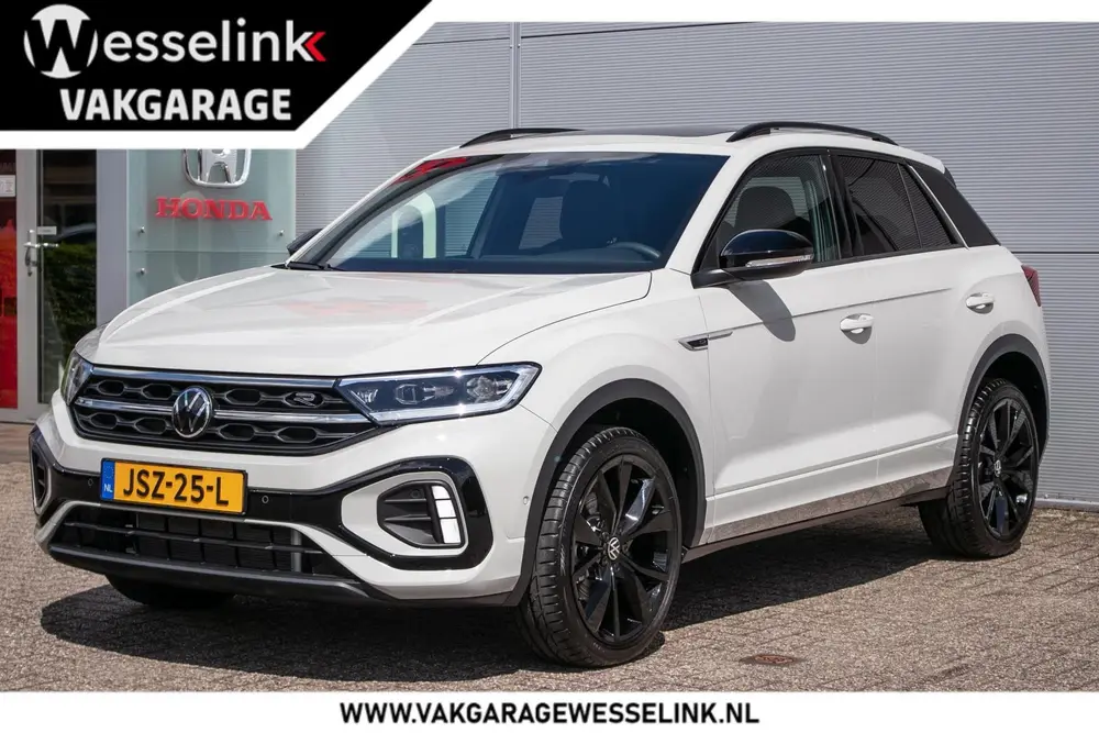 Volkswagen T-Roc 1.5 TSI R-Line Edition | Adapt cruise | Pan uit 2025