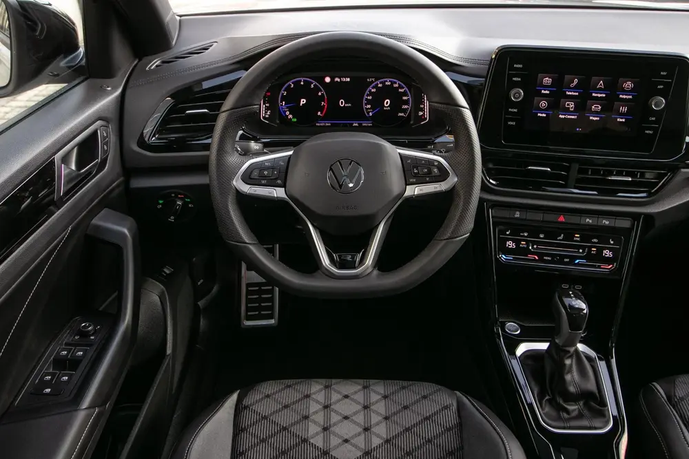Volkswagen T-Roc 1.5 TSI R-Line Edition | Adapt cruise | Pan uit 2025, foto 18