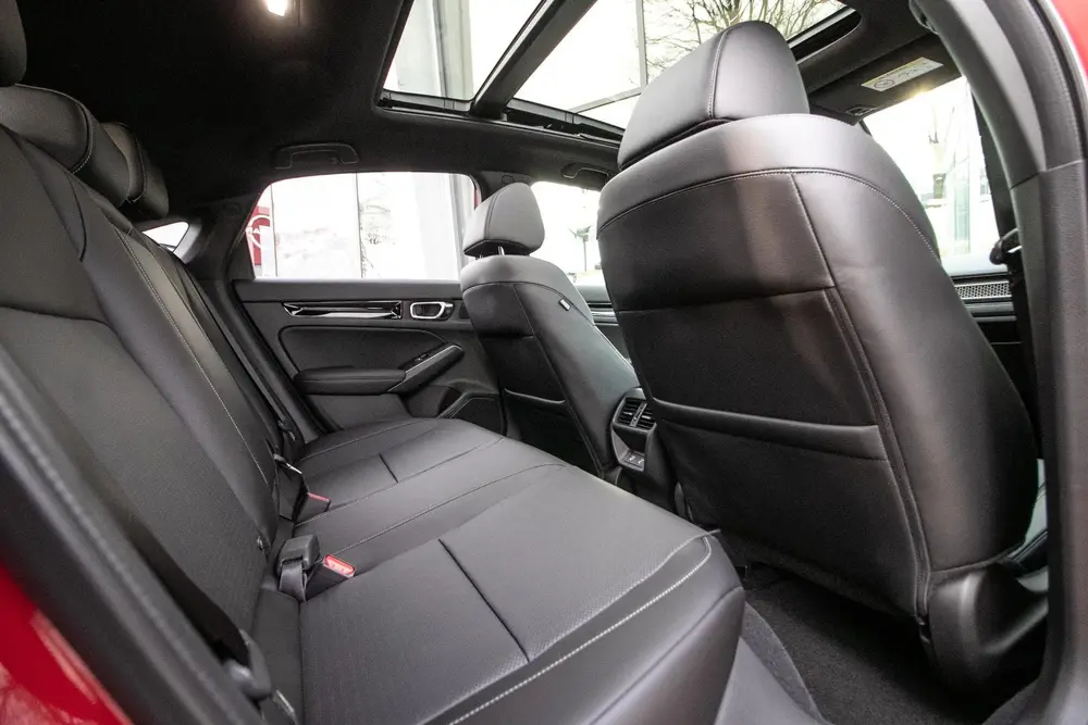 Honda Civic 2.0 e:HEV Advance uit 2026, foto 7
