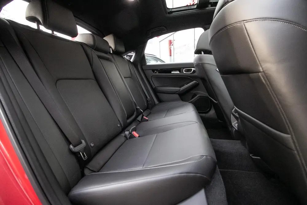 Honda Civic 2.0 e:HEV Advance uit 2026, foto 8