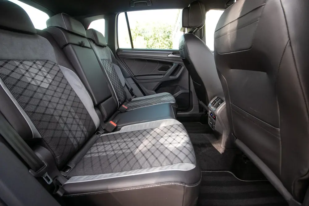Volkswagen Tiguan 1.4 TSI eHybrid R-Line Business+ - Trekhaa uit 2022, foto 9