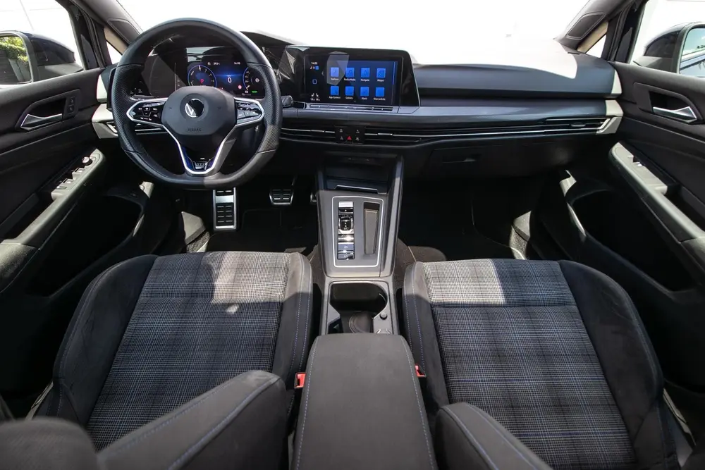 Volkswagen Golf 1.4 eHybrid GTE 245 - Schuif/-kanteldak | We uit 2022, foto 16