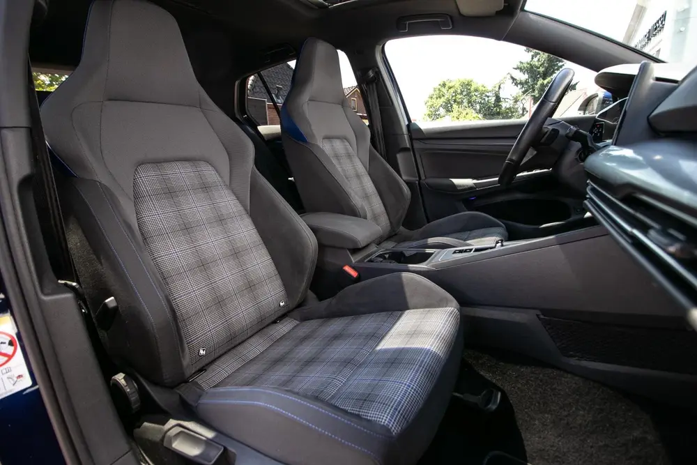 Volkswagen Golf 1.4 eHybrid GTE 245 - Schuif/-kanteldak | We uit 2022, foto 6