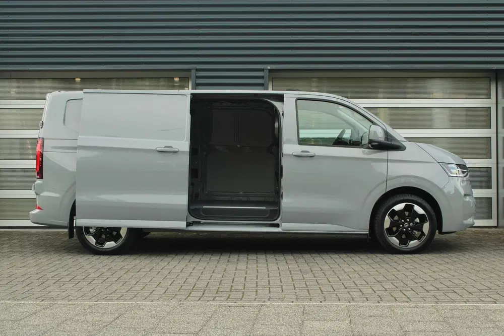Volkswagen Transporter 2.5 eHybrid 233pk AUT L2H1 30 Bulli uit 2026, foto 18